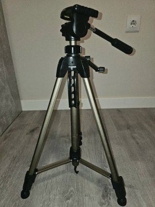 Canon EOS 1100D + Lentes 15-55 y 75-300