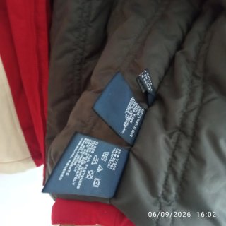 Anorak Tommy Hilfiger Rojo y Beige Talla L/G