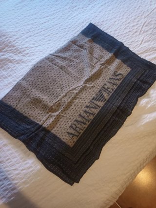 Bufanda Armani Jeans Beige y Gris