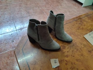 Sandalias cuña piel serpiente beige/marrón T36