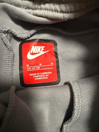 Conjunto Chándal Nike Gris y Blanco 147 cm