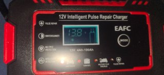 Cargador Baterías Coche EAFC 12V Pulse Repair
