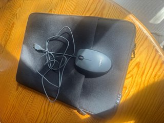 Portátil Lenovo + accesorios