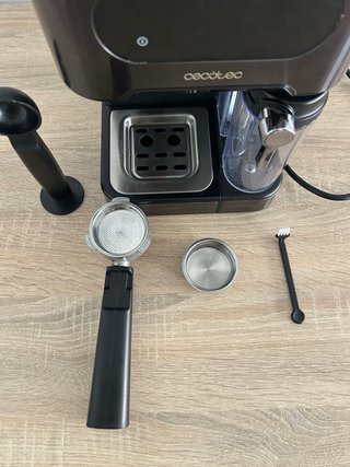 Cafetera Express Cecotec Negra