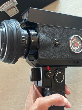 Cámara Super 8 Elmo Super 311 Low Light + Funda
