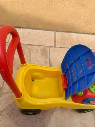 Coche correpasillos infantil