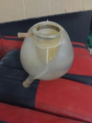Vaso expansor Nissan vanette cargo sin tapa
