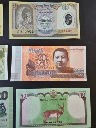 Lotes de 15 Billetes variados nuevos sin circular.