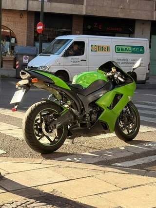 Carenados completos ZX6R 2007-2008 originales.