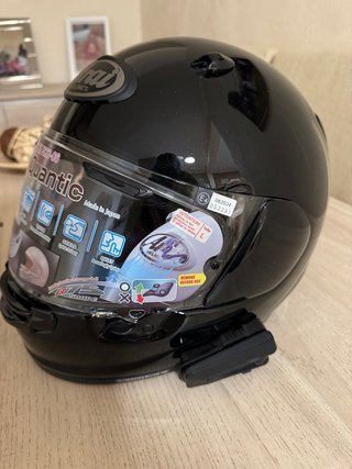 Casco Arai Quantic + accesorios
