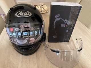 Casco Arai Quantic + accesorios