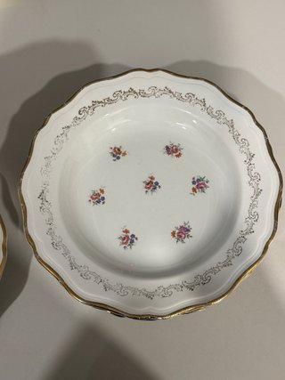 Platos hondos Limoges porcelana dorados