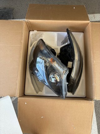Faros Delanteros Halógenos Mercedes W447