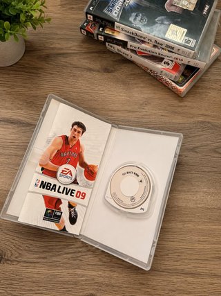 Lotto 5 Giochi PSP Originali