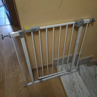 Barrera seguridad infantil barandilla escalera