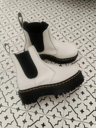 Botas Dr. Martens Chelsea Blancas