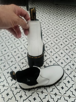 Botas Dr. Martens Chelsea Blancas