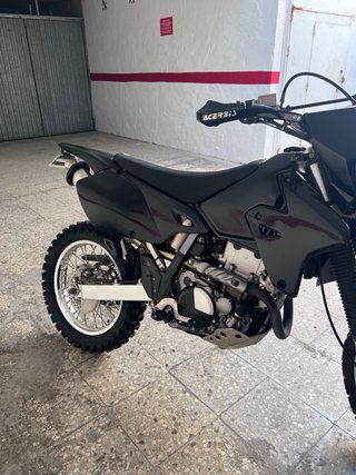 Suzuki DRZ400S Negra