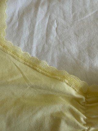 Pijama corto amarillo y azul