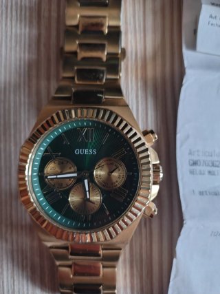 Reloj Guess Equity Hombre Dorado Esfera Verde GW07