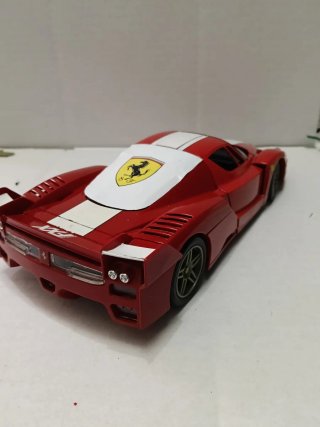 Ferrari FXX 1/18 Hot Wheels