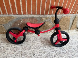 Bicicleta sin pedales Smar Trike Roja
