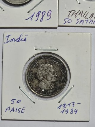Lote 24 Monedas Asiáticas Variadas
