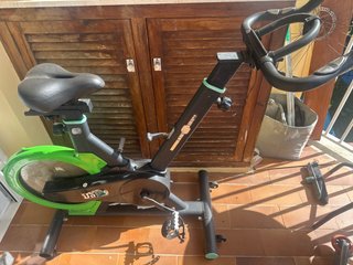 Bicicleta Estática Vision
