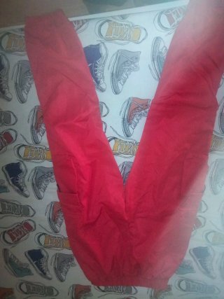 Pantalones cargo rojos niña