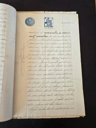 Escritura Compra-venta 1929. Muchos sellos.