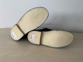 Clarks Desert Boot negras de ante talla 37 nuevas