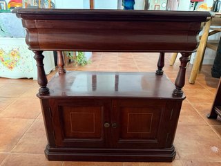 Salon completo de muebles de caoba