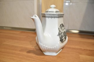 Tetera de porcelana inglesa Adam's