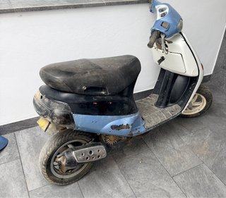 Piaggio Zip Scooter