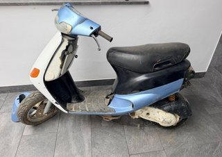 Piaggio Zip Scooter