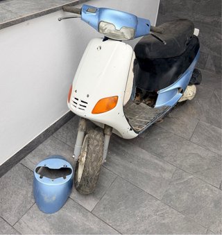 Piaggio Zip Scooter