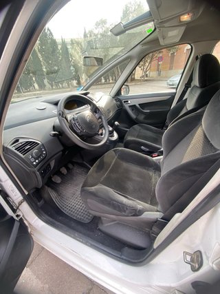 Citroen Grand C4 Picasso 2012