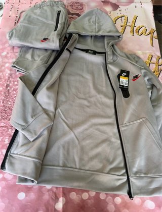 Conjunto Nike Gris