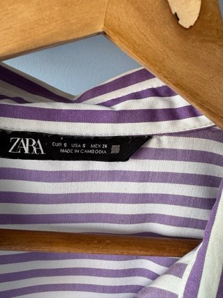 Camisa Zara Rayas Morado/Blanco Talla S, oversize