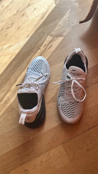 Nike Air Max 270 Blancas y Negras