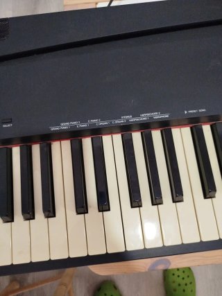 Piano Digital Yamaha P70 - 88 Teclas