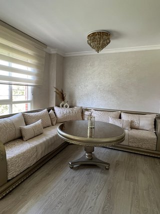Sofá árabe marroquí beige + mesa de centro