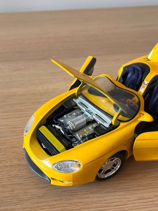Maqueta Ford Mustang Mach III 1:18 Maist