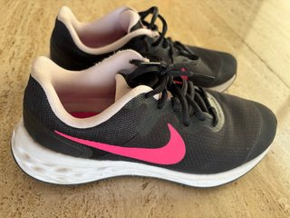 Zapatillas Nike niña T.36.5 Negro/Rosa