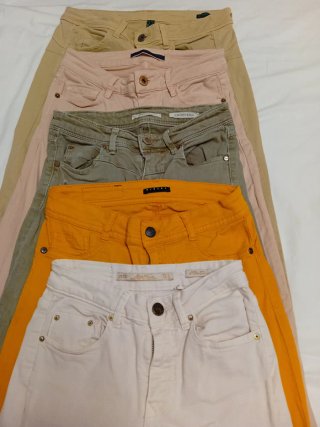 Pantalones vaqueros de colores