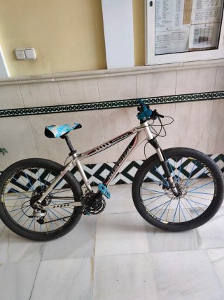 Bicicleta Merida Matts Speed STUNT