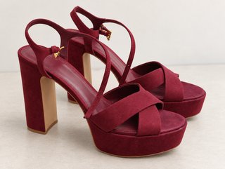 Sandalias plataforma granates/burdeos de ante 41