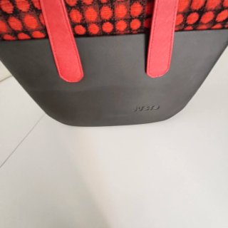 Borsa donna nera e rossa