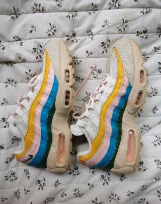 Nike Air Max 95 "Rise and Unity