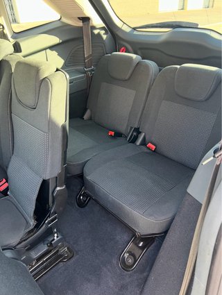 Ford Grand C-MAX 2013